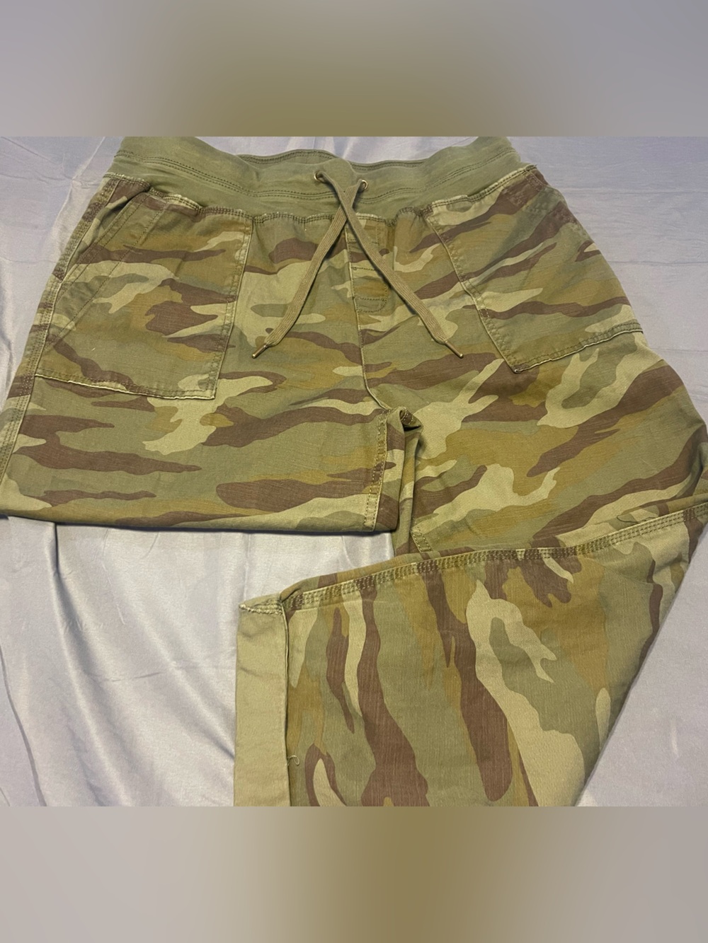 Terra & Sky Olive Green Camo Ankle Pants